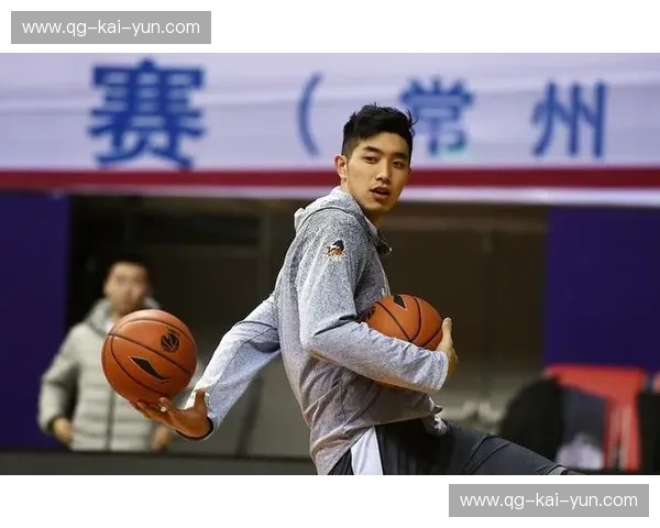 篮球盛宴，激情碰撞：同曦与佛山，谁能笑傲赛场？